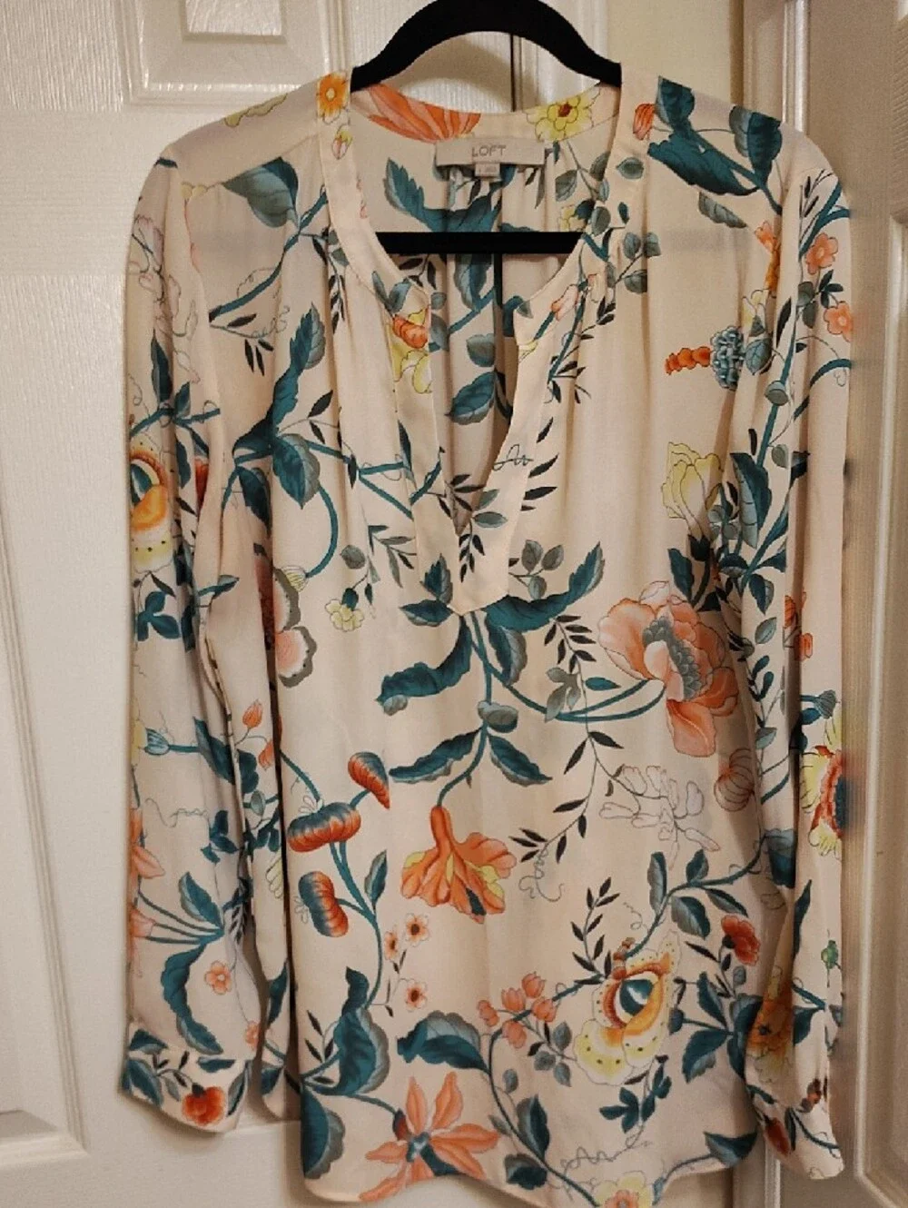 LOFT Cream Floral V-Neck Blouse with Teal and Orange Accents - Picture 7 of 7